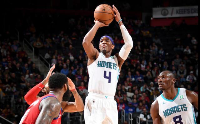 如何评价黄蜂二年级后卫格雷厄姆？