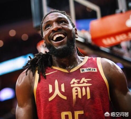 2月28日，火箭佝偻黄蜂队迎来3胜却伤两将，莫雷应该签回豪斯增援吗？