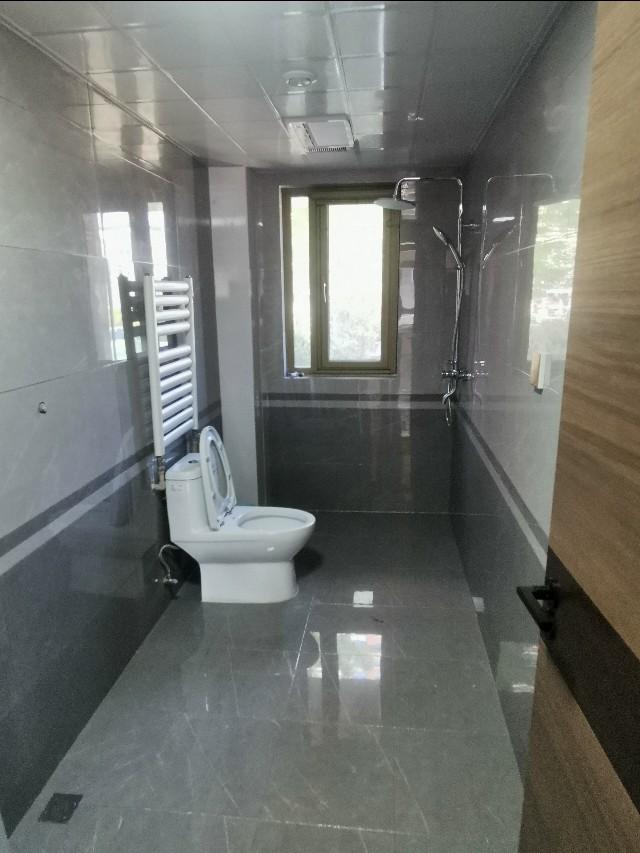 厕所是怎么装修的？