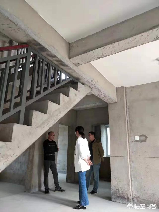 家里的楼梯该何如装修才好？