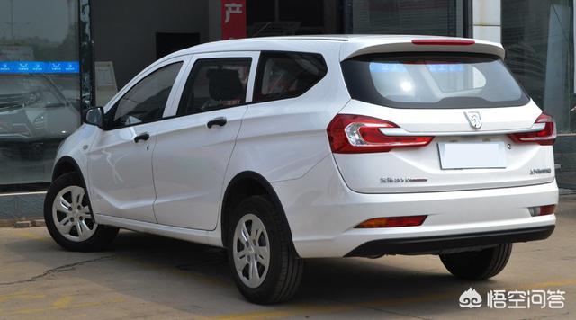 目前刚上班，想买辆汽车，价格在三四万摆布，有什么高性价比的车保举？