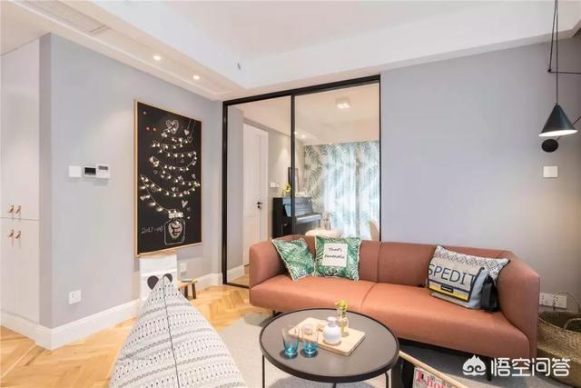 若是客厅拆修不拆电视能够吗？该怎么拆才都雅？