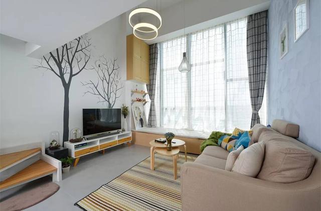 客厅怎么搭配更都雅？