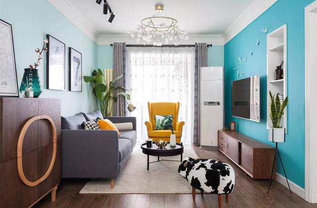 客厅怎么搭配更都雅？