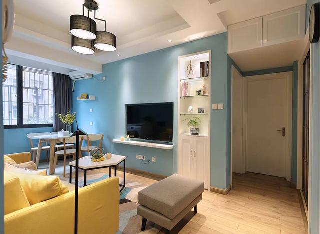 客厅怎么搭配更都雅？