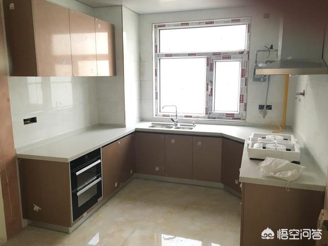 厨房怎么设想比力便利适用？