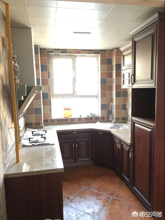 厨房怎么设想比力便利适用？