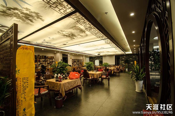在深圳宝安区发现一间情况超好，工具超好吃的素食茶馆！！！