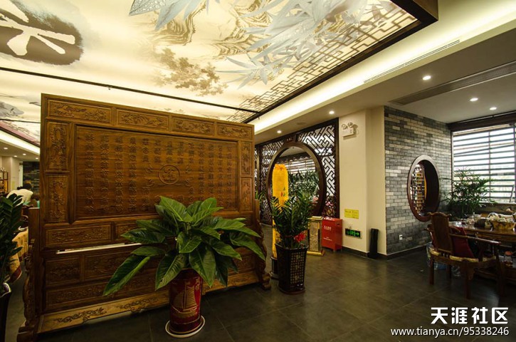 在深圳宝安区发现一间情况超好，工具超好吃的素食茶馆！！！