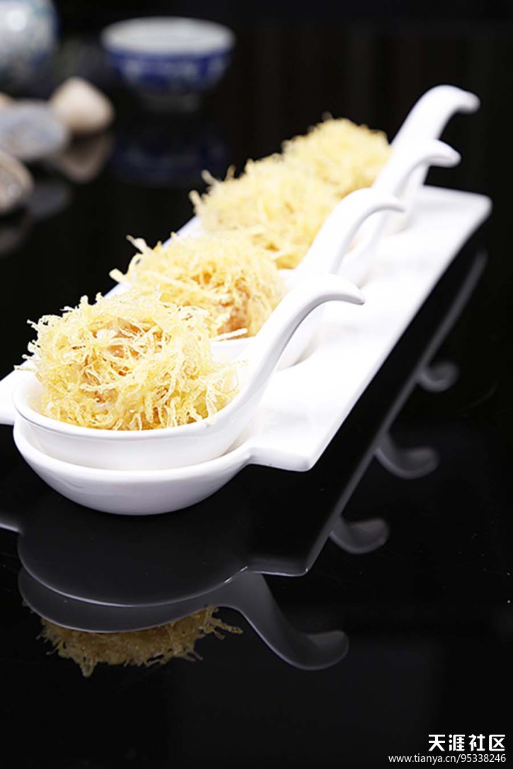 在深圳宝安区发现一间情况超好，工具超好吃的素食茶馆！！！