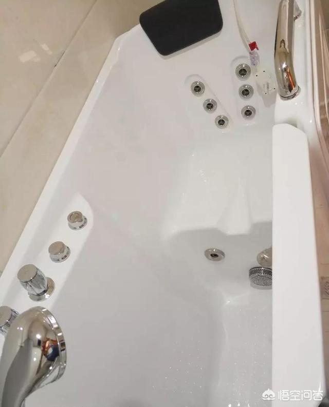 什么外型的浴缸最温馨？