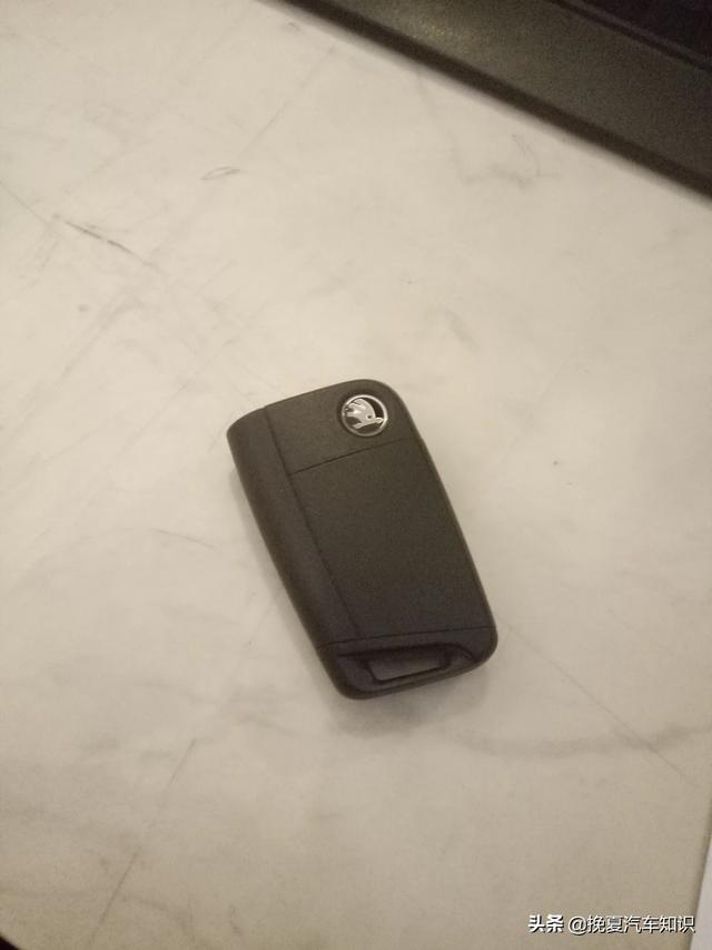 第一次拿到本身车钥匙的时候，你是什么样的感触感染？