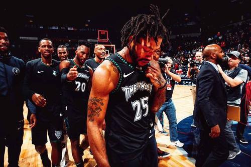 NBA里的哪个霎时让你最高兴？