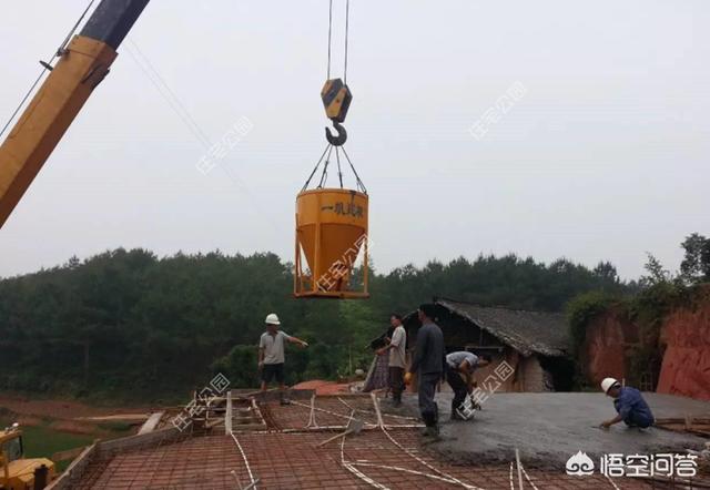 通俗建筑工人一年几钱？