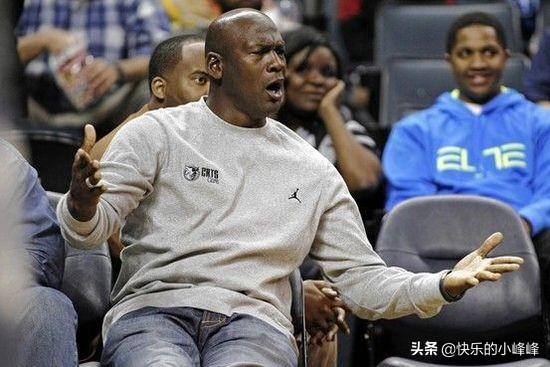 2.75亿美圆买下黄蜂队10年，乔丹一共赚了几钱？