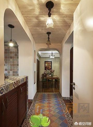 客厅的过道该若何吊顶？