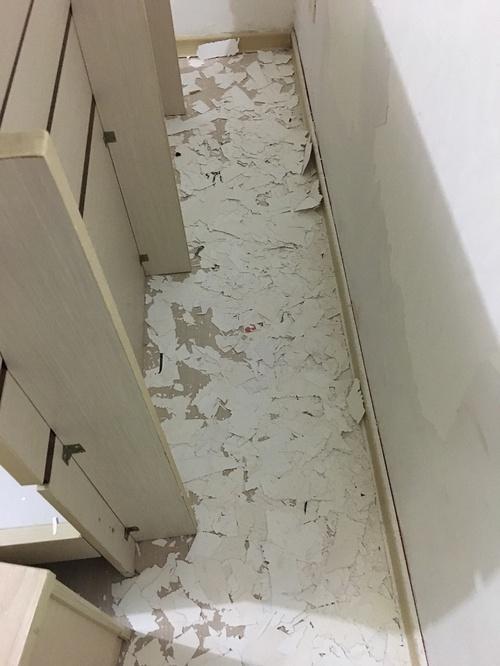 若何将独身公寓拆修成简约的气概呢？