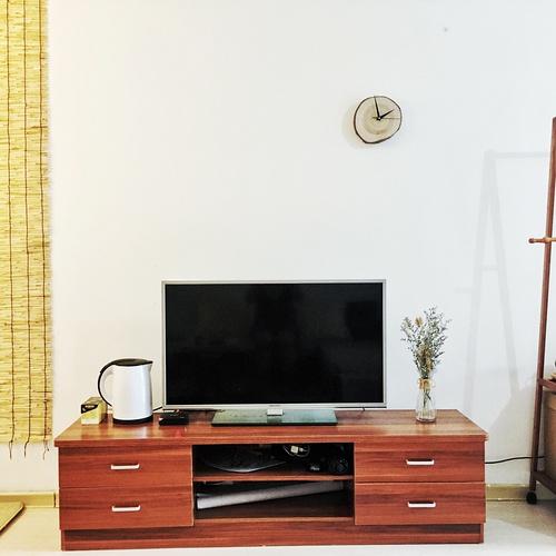 若何将独身公寓拆修成简约的气概呢？