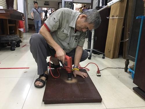 若何将独身公寓拆修成简约的气概呢？