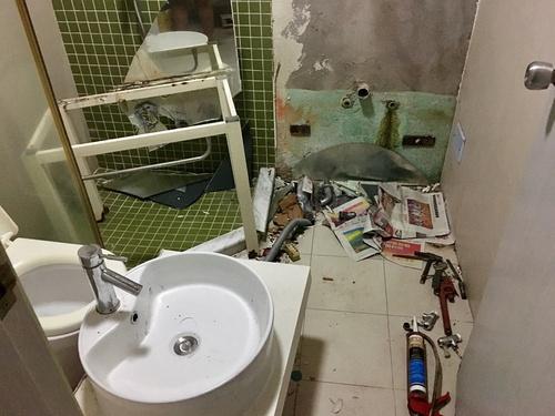 若何将独身公寓拆修成简约的气概呢？