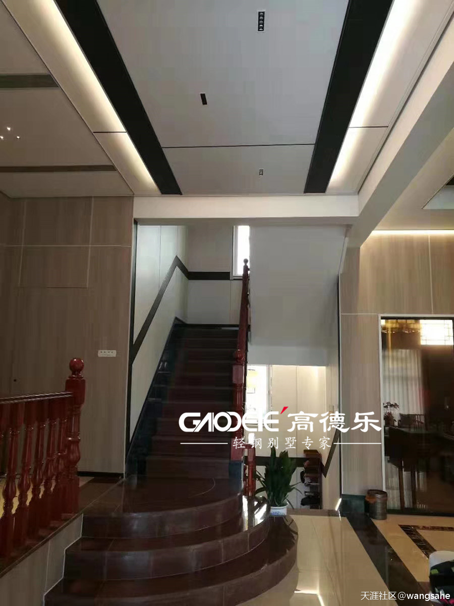 新农村二层轻钢别墅效果图赏识（含室内拆修完后的实在案例）