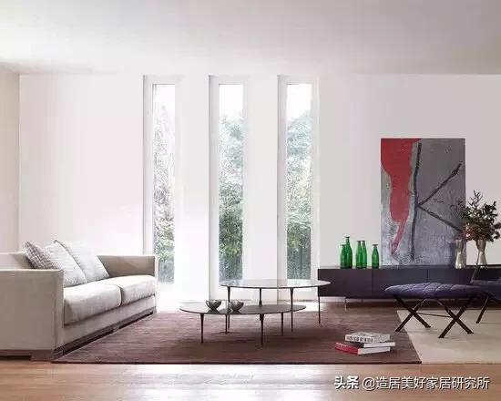 在拆修客厅的时候，如何才能够显得整体很大？