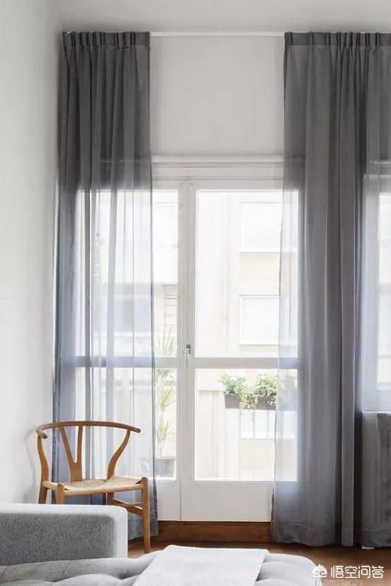 原木色家具合适什么气概拆修，原木色的家具搭配什么窗帘？