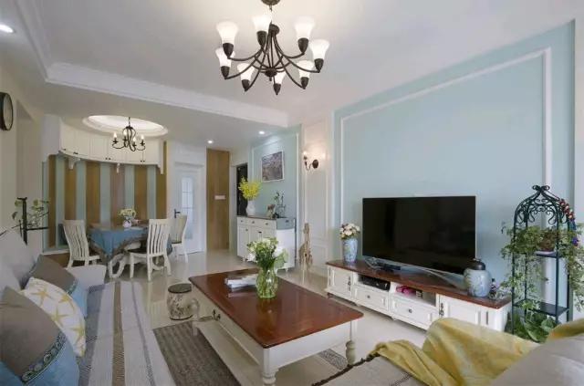 新房客厅墙壁怎么拆修显得出格？