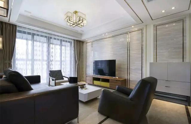 新房客厅墙壁怎么拆修显得出格？