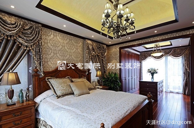 低调豪华 新古典欧式气概别墅拆修设想赏识