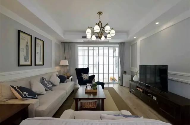 新房客厅墙壁怎么拆修显得出格？