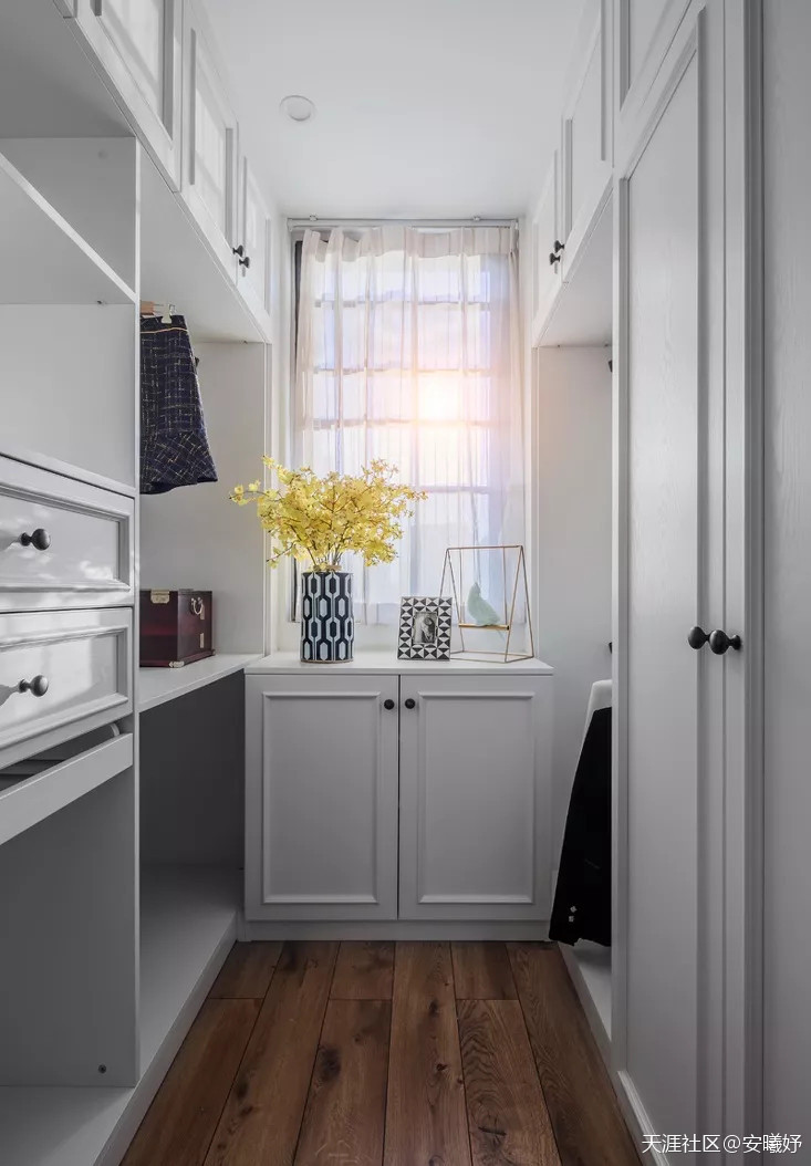 超都雅的140㎡美式拆修，快来一睹芳容吧！主卧藏了个大衣帽间！