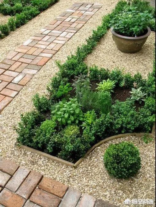 用什么质料铺院子廉价不滑？