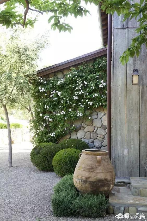 用什么质料铺院子廉价不滑？