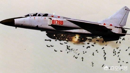 中国歼轰-7“飞豹”中型战斗轰炸机的性能若何? 
