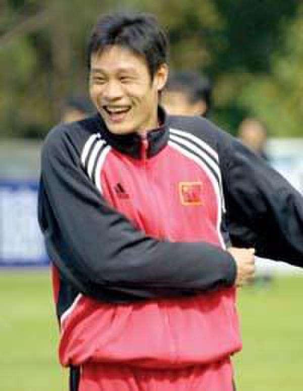 为什么说足坛大佬范志毅昔时在池明华面前只是小弟strong池敏/strong？