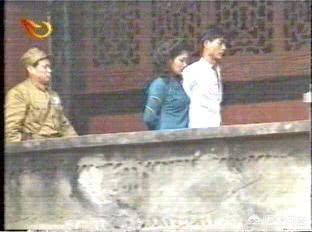 实有傻儿师长那小我吗strong贾英豪/strong？