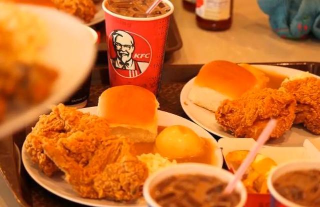 麦当劳与肯德基两家洋餐厅你喜好去哪家呢strong阜新斯宝特/strong？为什么？