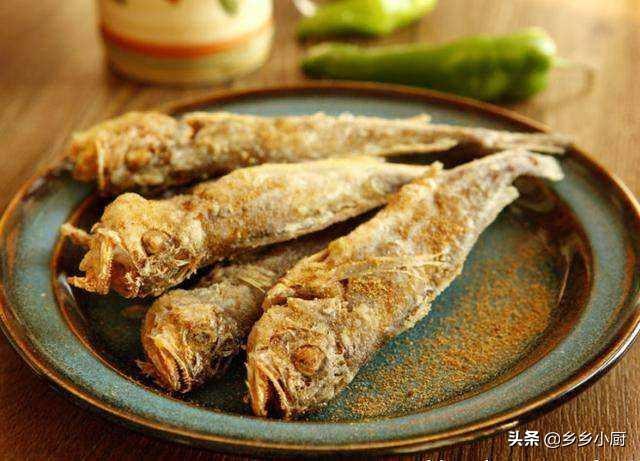 如何做炸小鱼更好吃strong厨蜜网/strong？