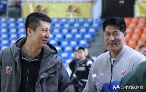 男篮汗青最强后卫、名宿李晓勇去哪儿了strong鲁志刚/strong？现状怎么样？