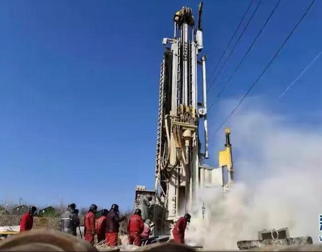 山东金矿什么时候能救出来strong山东五彩龙投资有限公司/strong？