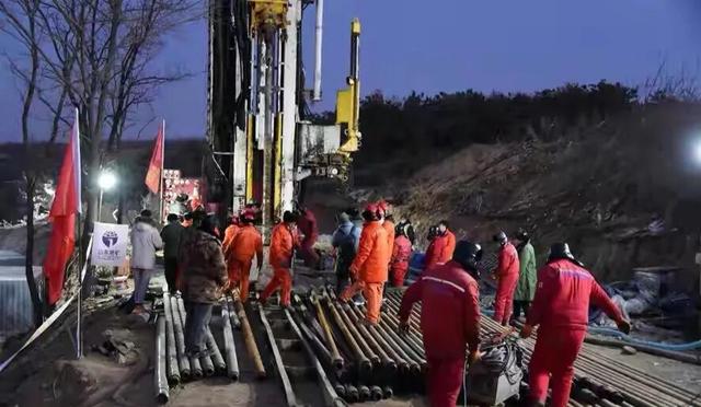 山东金矿什么时候能救出来strong山东五彩龙投资有限公司/strong？