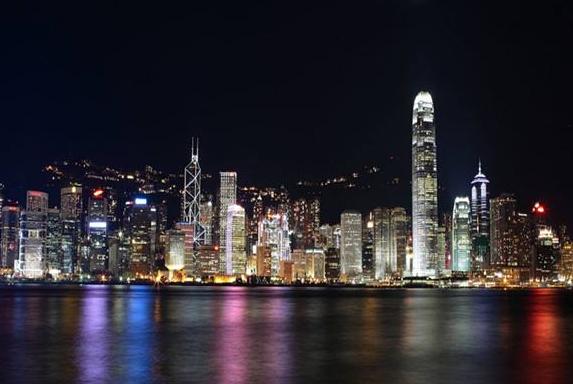 香港再降生新地王strong信和置业/strong，每平楼面地价高达人民币16万多，你怎么看？