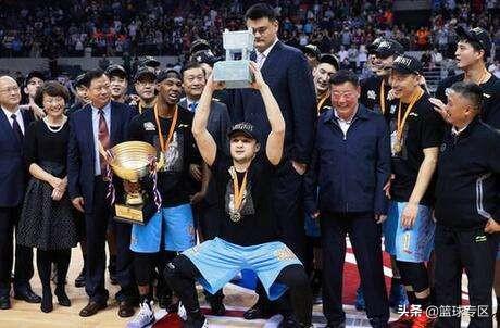 目前CBA西北为什么就只有新疆一支球队<strong>信达地产股份有限公司</strong>?喜欢新疆队的人多吗?