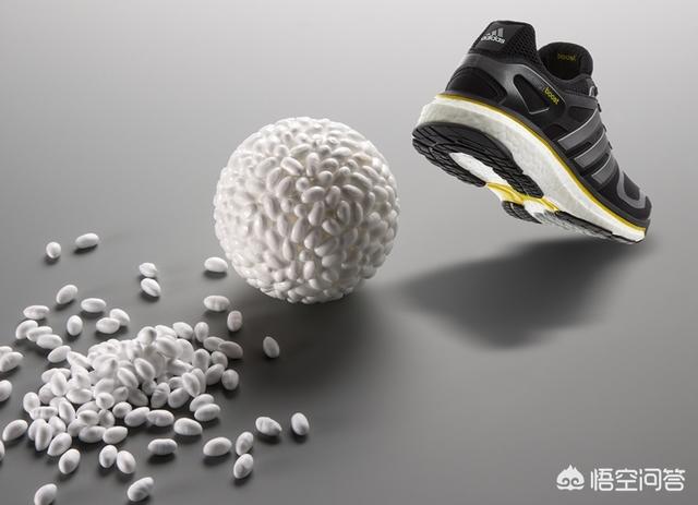 为什么斯凯奇与阿迪达斯脚感很相似<strong>赛达斯</strong>，价格却差了近一倍？