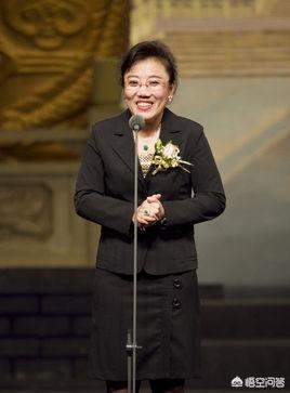 大家怎么看李鸣岩、兰云文、赵葆秀、袁慧琴和王梦云等老旦名角的艺术<strong>兰明才</strong>？