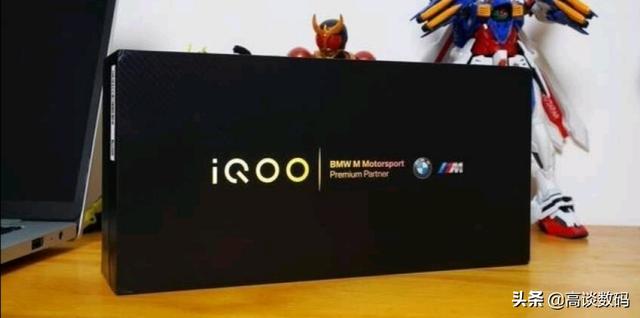 IQOO是VIVO子品牌还是小厂贴牌VIVO?