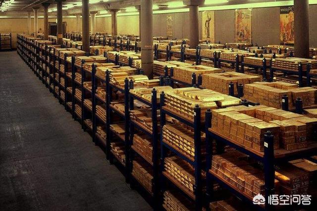 有传闻说小偷进和珅家库房<strong>三彩家</strong>，却一分钱不拿就走了，是什么原因？