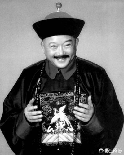 有传闻说小偷进和珅家库房<strong>三彩家</strong>，却一分钱不拿就走了，是什么原因？