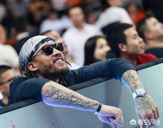 广东队举行庆功会<strong>北京宏远集团</strong>，排场大至几十桌酒席，球队老板带着领导挨个给球员敬酒，你怎么看？